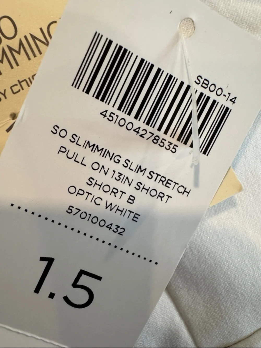 NWT Chico's White Slim Stretch Pull On Bermuda Shorts Size 1.5 (10)